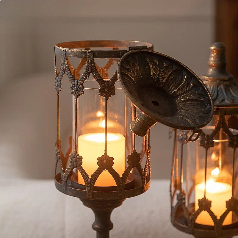 Candelabro in Metallo da Ester - Collectible Vintage Matches recensione e prezzo