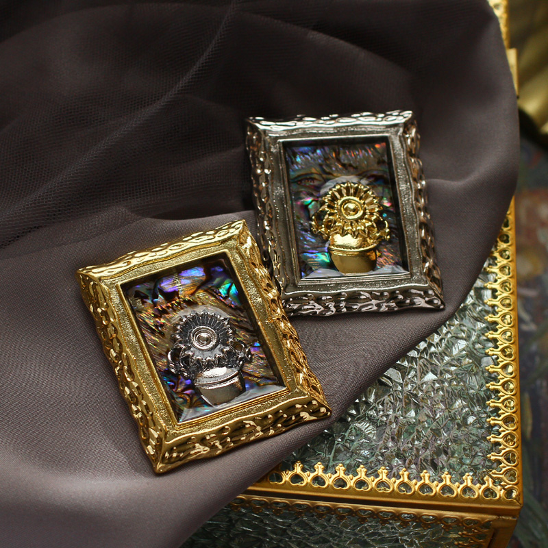 Muylinda Vintage Van Gogh coll - Vintage Collectible Pins recensione e prezzo