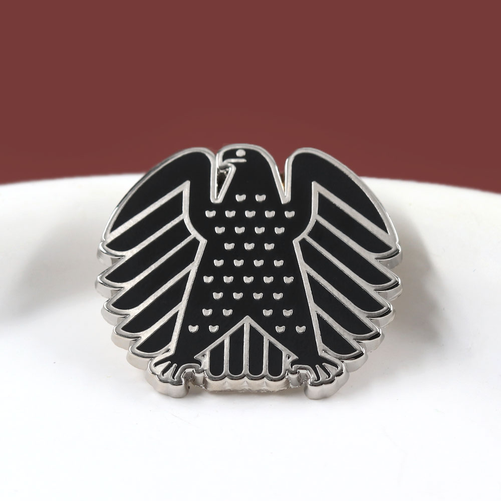 Spilla da Bavero Black Hawk Fe - Vintage Collectible Pins recensione e prezzo