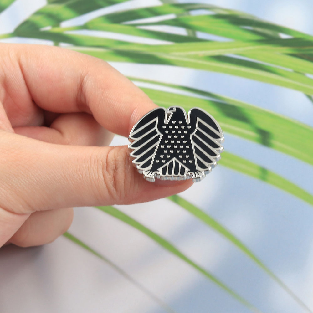 Spilla da Bavero Black Hawk Fe - Vintage Collectible Pins recensione e prezzo